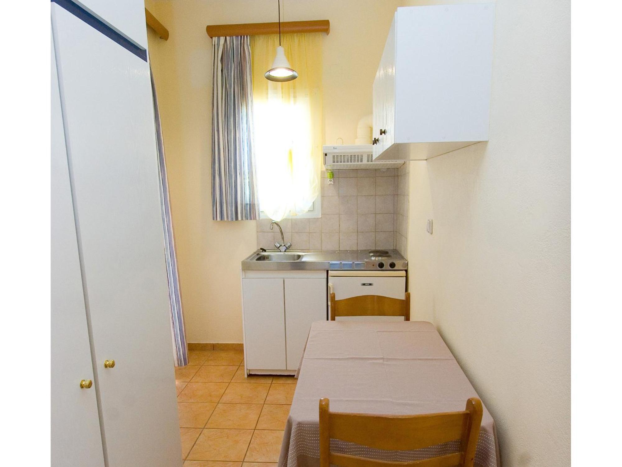 G. Kiapekou Aparthotel Loutra Edipsou  Bilik gambar